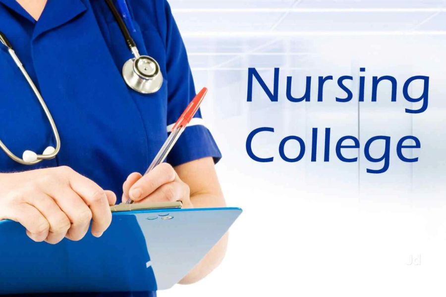 Top Reasons to Choose GNM Nursing as a Career Path